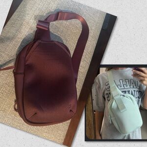 all in motion Sling Bag in Burgundy